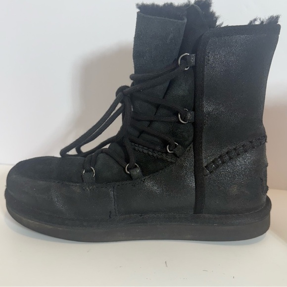 UGG K ELISS BLACK GIRLS BOOTS,  SIZE 3 - Picture 1 of 9